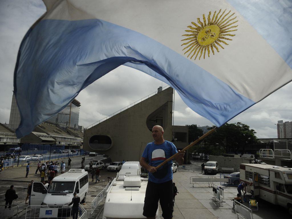 Nearly Half Of Young Argentines Live In Social Vulnerability, Study Finds