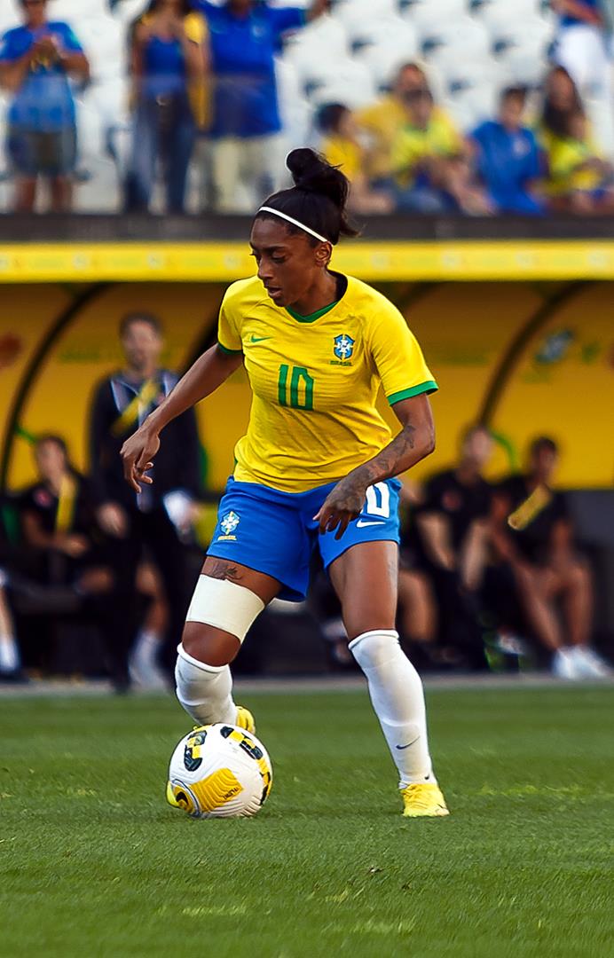 Barcelona Signs Kerolin in Record Transfer for Brazilian Women's Football